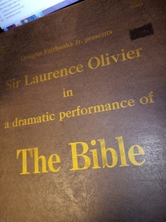 12LP BOX :   SIR LAURENCE OLIVER :  THE BIBLE