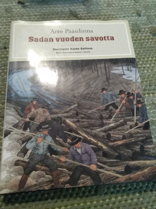 Arto Paasilinna: Sadan vuoden savotta
