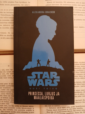 Star Wars: Uusi toivo • Prinsessa, lurjus ja maalaispoika