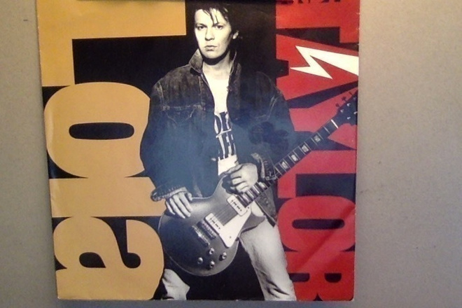 ANDY TAYLOR   ::   LOLA   ::   VINYYLI  7"    1990