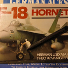 F-18 Hornet lentokone kirja - pikkukuva 1