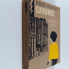 Erle Stanley Gardner : Tappava lelu - pikkukuva 1