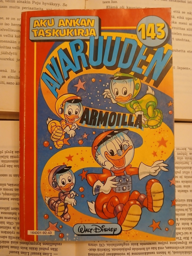 Aku Ankan taskukirja 143: Avaruuden armoilla