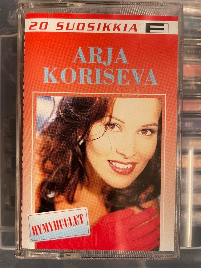 ARJA KORISEVA - Hymyhuulet 20 Suosikkia c-kasetti