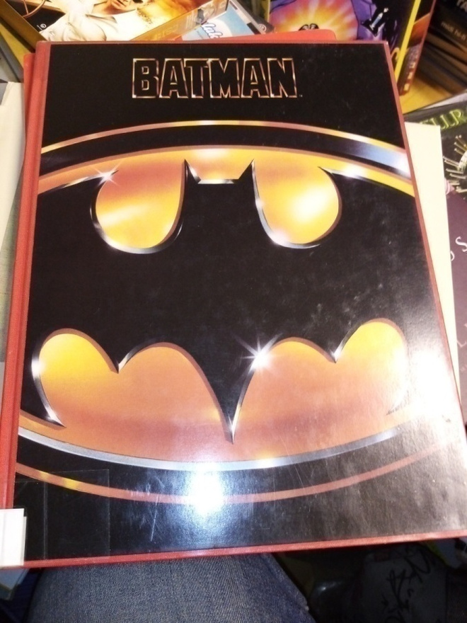 NUOTTIKIRJA PRINCE BATMAN ( SIS POSTIKULU )