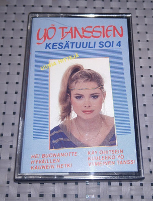YÖ TANSSIEN KESÄTUULI SOI 4 C-KASETTI