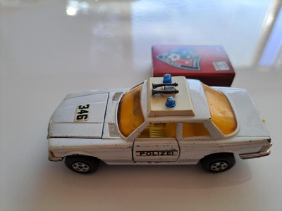 Matchbox: Mercedes Benz 350 SLC poliisiauto vm. 1974