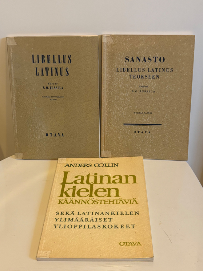 Latinan kielen oppikirjoja