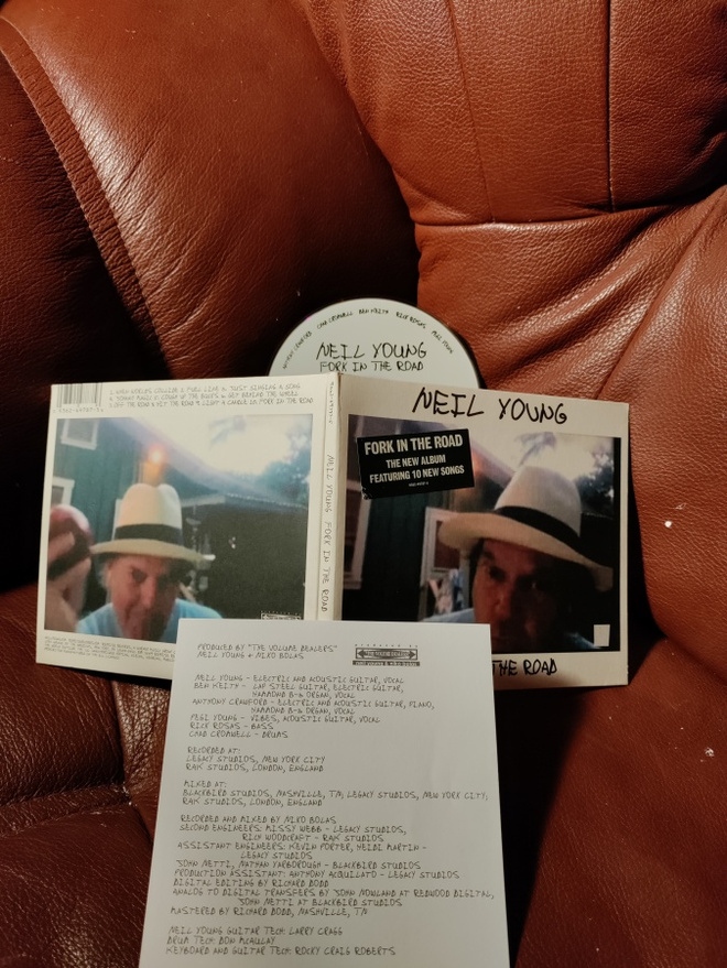 NEIL YOUNG,-Fork in the road CD.