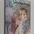 Sanna Tuovinen : Satuhieronta : läsnäolevan kosketuksen j... - pikkukuva 1