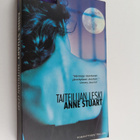 Anne Stuart : Taiteilijan leski : romanttinen trilleri - pikkukuva 1
