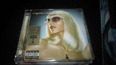 Gwen Stefani – The Sweet Escape