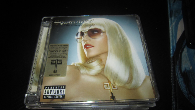 Gwen Stefani – The Sweet Escape