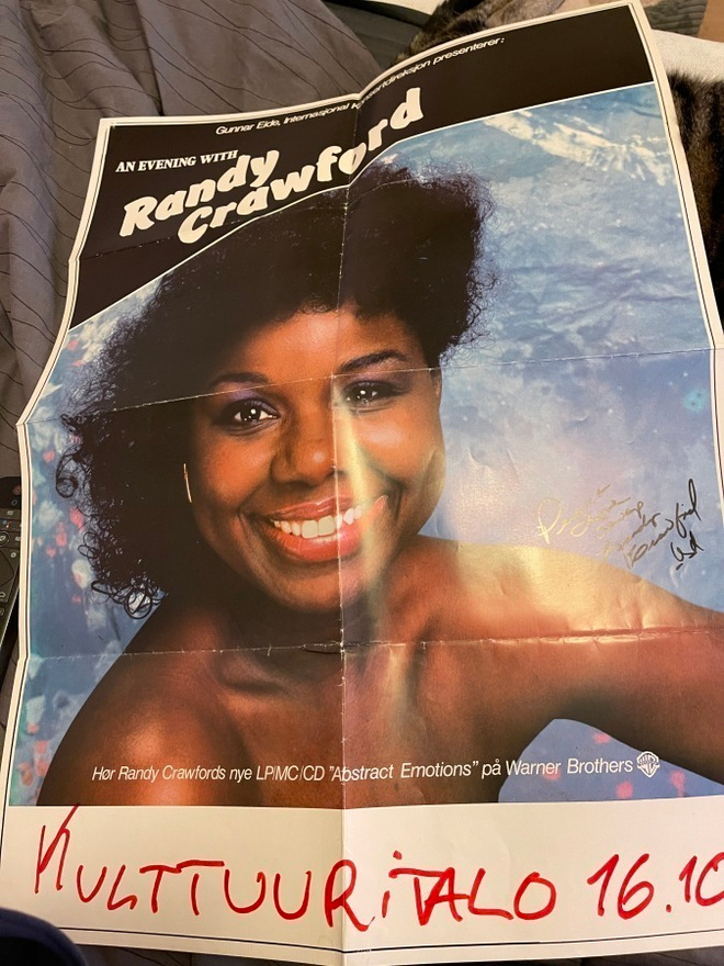 Randy Crawford nimikirjoitus keikkajulisteessa