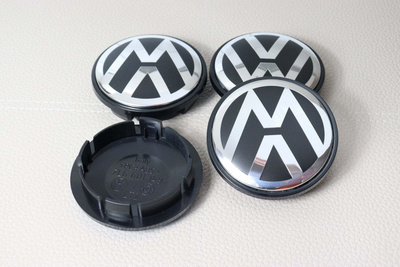 Volkswagen vannekeskiöt – Kromi-Musta – 76mm (4kpl sarja)