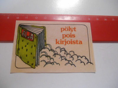 K13 Jenkki Tarra-Jenkki # pölyt pois kirjoista