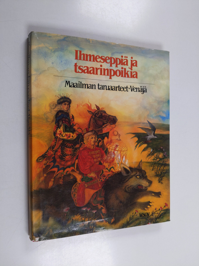 Elizabeth Warner : Ihmeseppiä ja tsaarinpoikia
