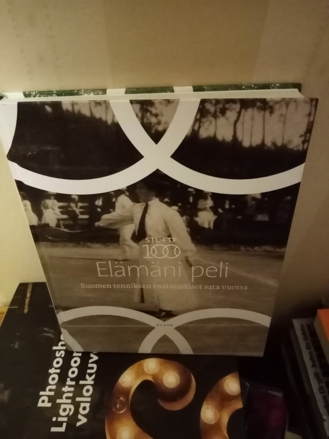Carlson  :  Elämän peli ( SIS POSTIKULU  )