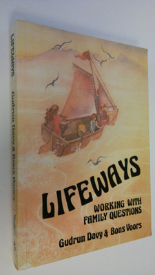 Gudrun Davy : Lifeways : Working with family questions -...