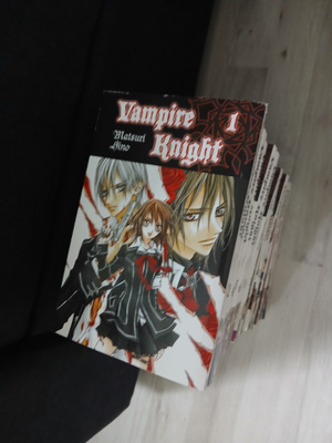 Vampire Knight 1-19