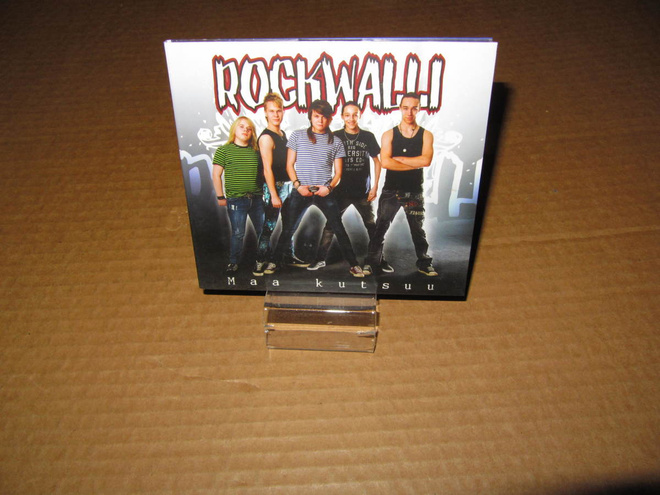 Rockwalli CD Maa Kutsuu v.2013 UUDENVEROINEN !!!