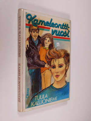 Tuula Kallioniemi : Kameleonttivuosi : nuorten romaani