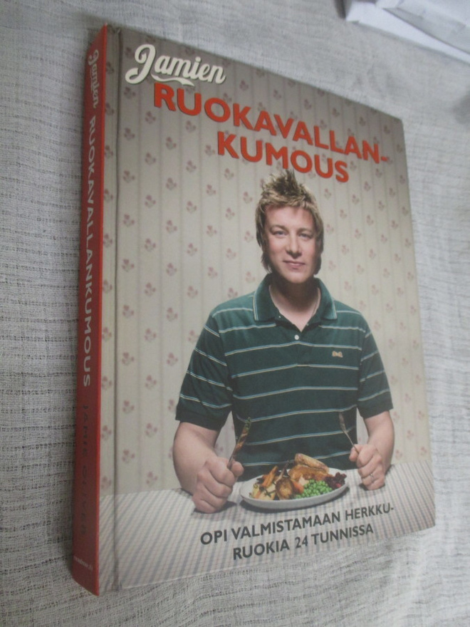 JAMIE OLIVER- Jamien ruokavallankumous : opi kokkaamaan ...