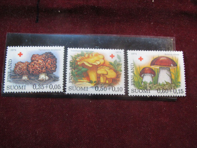 Punainen Risti 1974. Sarja