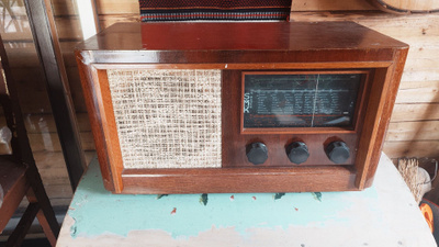 SMK - putkiradio / vaihtovirtavastaanotin 651 W 40-luvulta