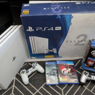 PS4 Pro 1TB Glacier White (Destiny 2 Edition) + 2 ohjainta - pikkukuva 1