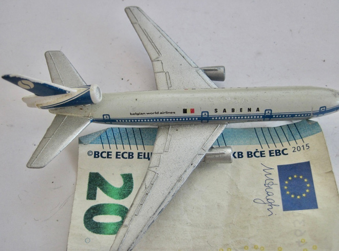 VANHA Lentokone Douglas DC-10 Sabena Metallia Saksa