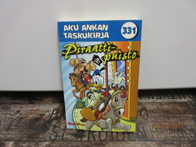 Aku Ankan taskukirja 331 - Piraattipuisto (1.Painos)