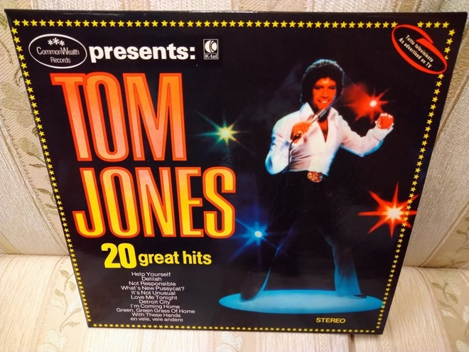 TOM JONES 20 GREAT HITS LP-Levy
