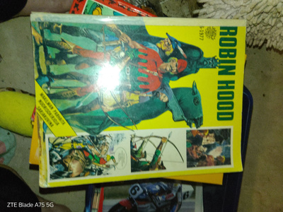 Robinhoob albumi 1977