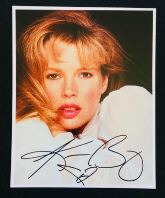Kim Basinger - Autograph, Photography, Signed, with Coa