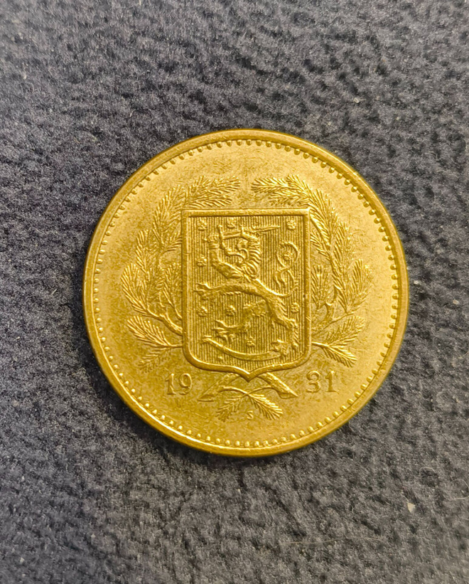 20 markkaa v. 1931, vain 16 000 kpl, parempi