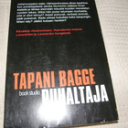 Tapani Bagge Puhaltaja  -nid - pikkukuva 2
