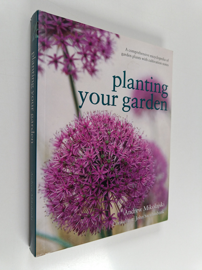 Andrew Mikolajski : Planting your garden