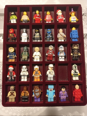 Punainen säilytyslevy 30 Lego figureille