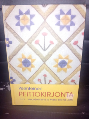 Irma Grönlund : Perinteinen peittokirjonta ( SIS POSTIKULU )