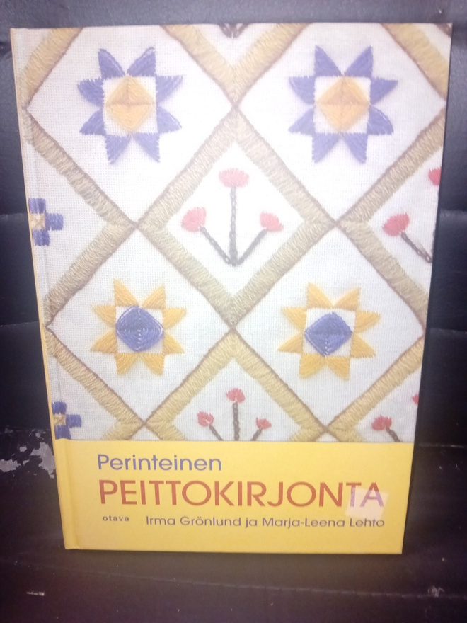 Irma Grönlund : Perinteinen peittokirjonta ( SIS POSTIKULU )