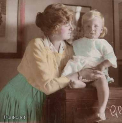 PERHEIDYLLI / Gladys Cooper ja pieni lapsi. 1910-l.