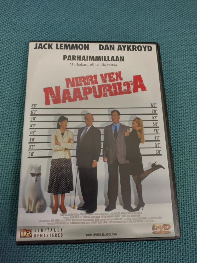 NIRRI VEX NAAPURILTAN (Dan Aykroyd) 1996***
