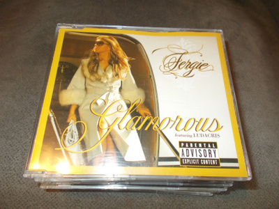 CDM FERGIE ** GLAMOROUS **