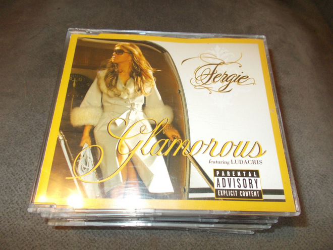 CDM FERGIE ** GLAMOROUS **