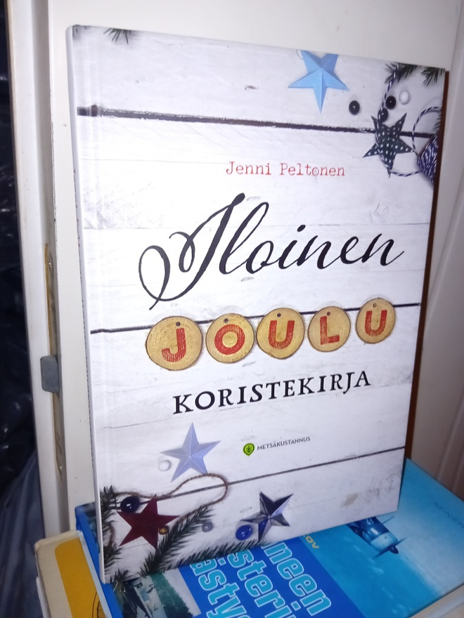 Peltonen : Iloinen joulukoristekirja ( SIS POSTIKULU  )