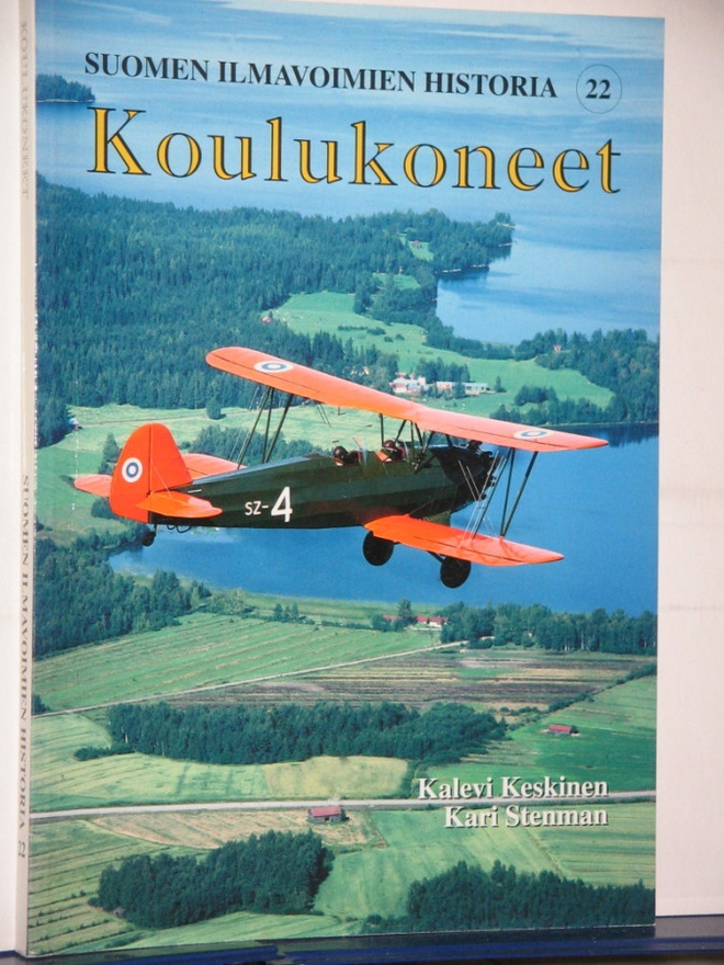 Keskinen, Stenman : SUOMEN ILMAVOIMIEN HISTORIA 22