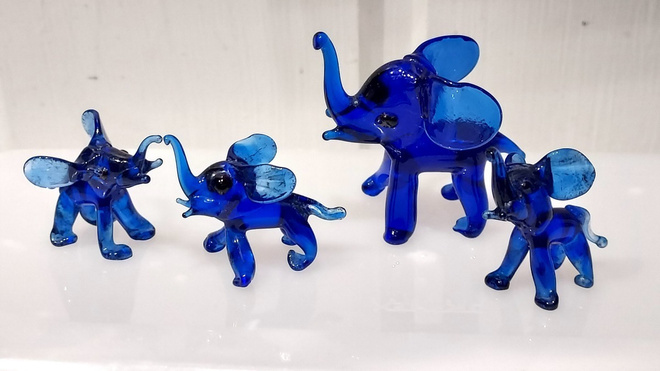 NORSUEMO JA KOLME POIKASTA - MINIATYYRIT