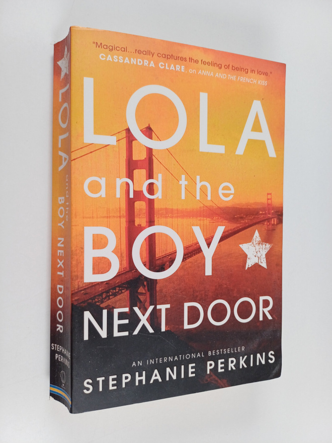Stephanie Perkins : Lola and the boy next door