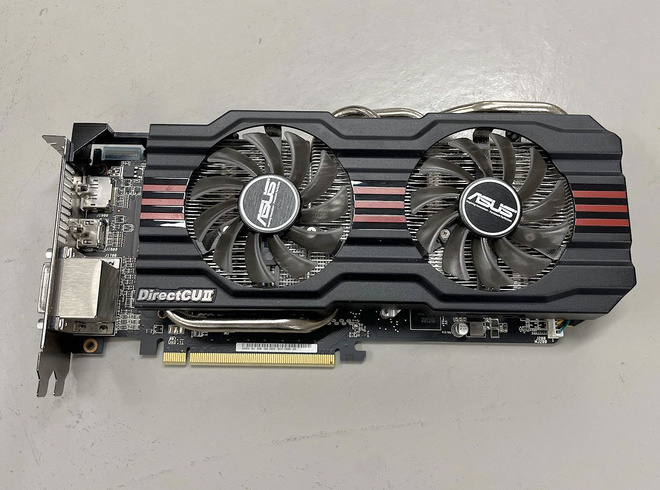 ASUS HD 7870 DirectCU II V2 PCIe näytönohjain